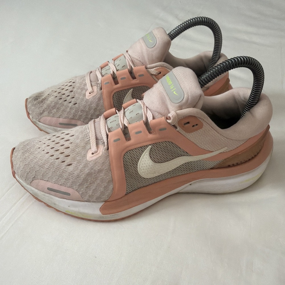 Nike Womens Air Zoom Vomero 16 DA7698-601 Pink Running Shoes Sneakers Size 7 Gym